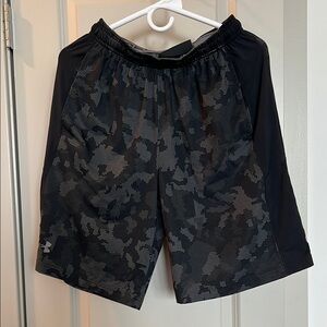Mens Under Armour Black and Gray Athletic Shorts